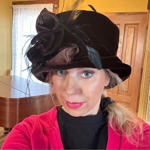 Elegant Brown Cloche Hat with Floral Accent